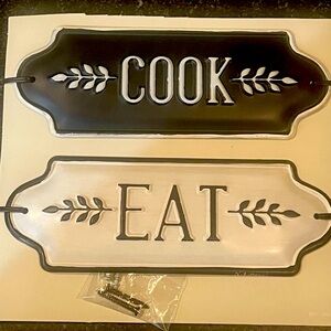 Metal “Cook and Eat” kitchen signs